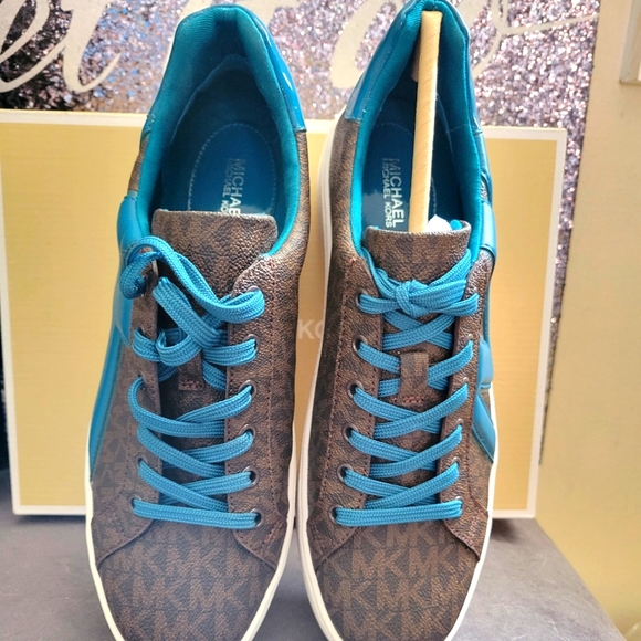 Michael kors running shoes - Picture 2 of 5